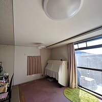 雨漏りで抜け落ちそうな天井を補修作業しました