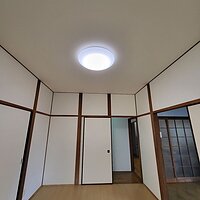 老朽化で雨漏り発生！天井や壁の張り替えを行いました