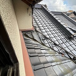 天井に雨染みが！モラサン張替えで雨漏り解消！のイメージ